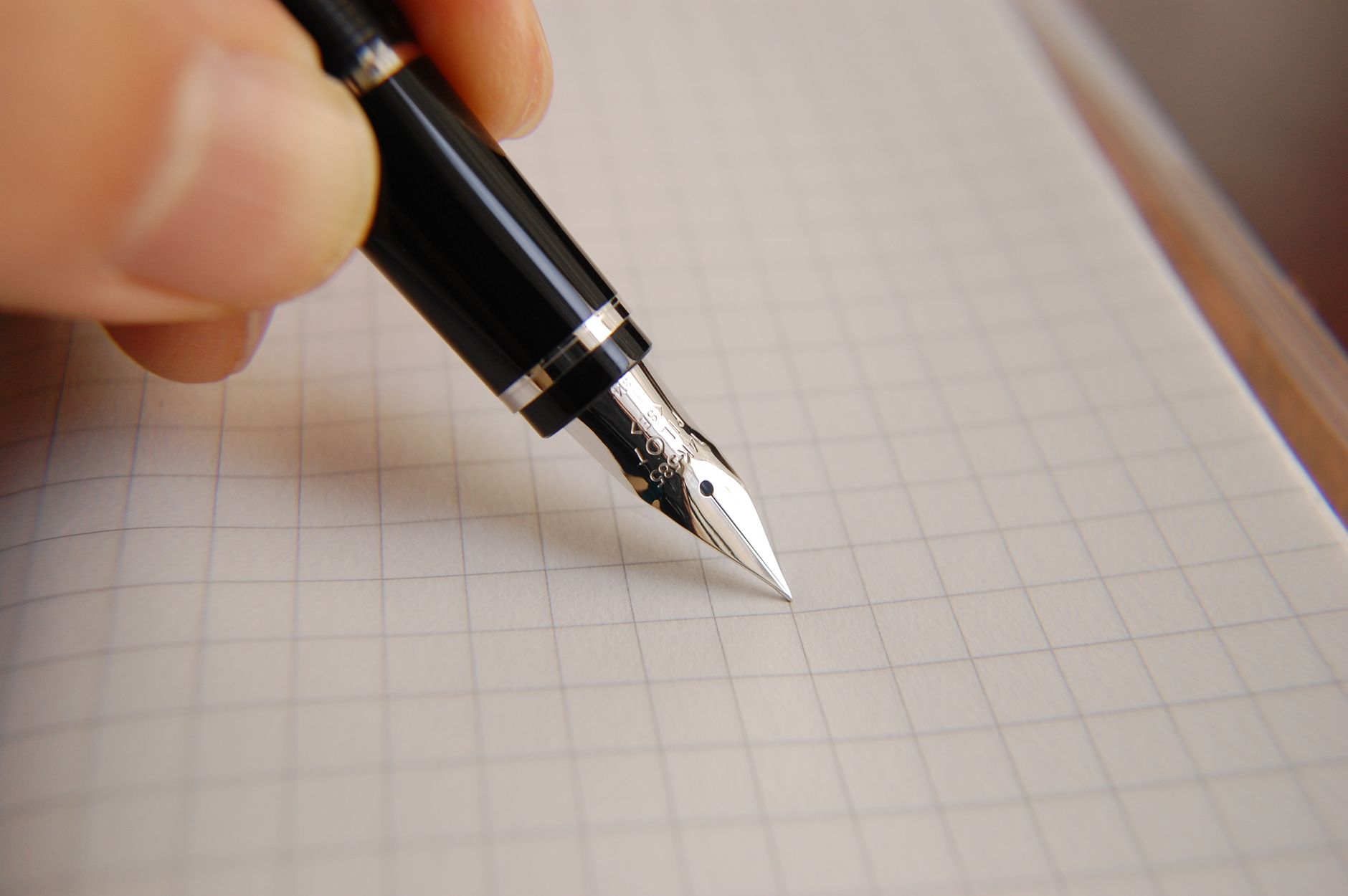 Paying for Feedback or Going It Alone
